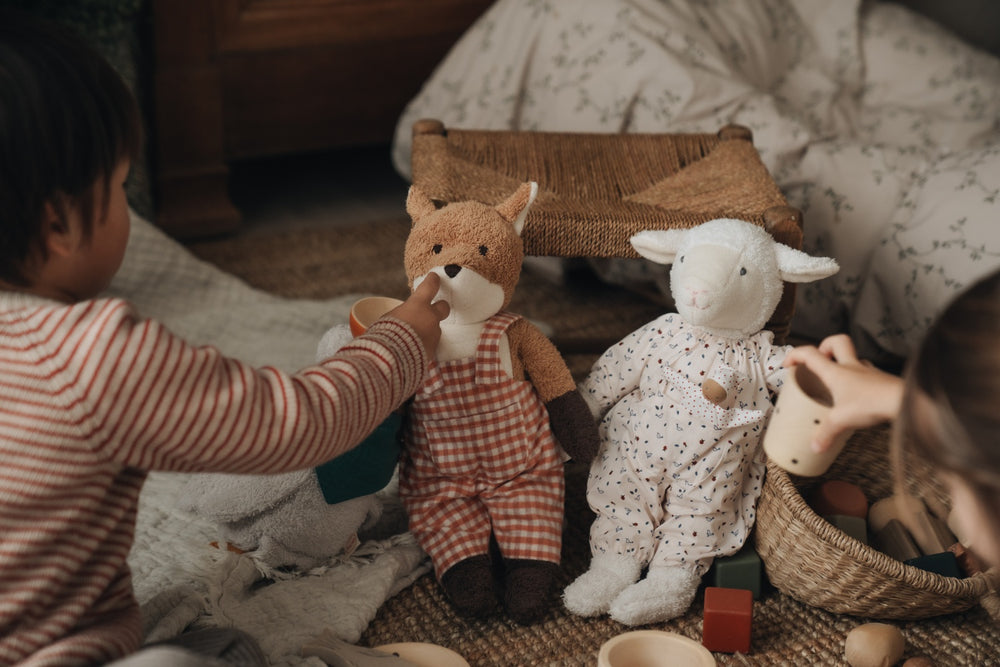 LUDWIG Lamb standing