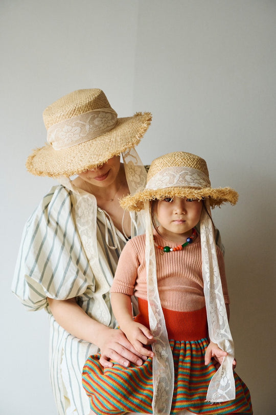 Straw Hat with Italian Lace for Mama