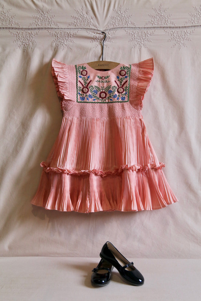 Dress pleated nude taffetas