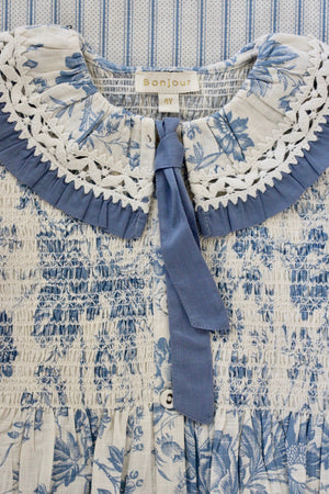 Blue flower wallpaper tie blouse