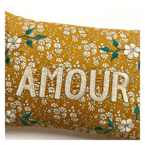 cushion/AMOUR