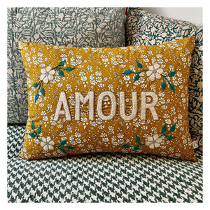 cushion/AMOUR