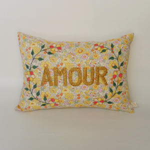 cushion/AMOUR