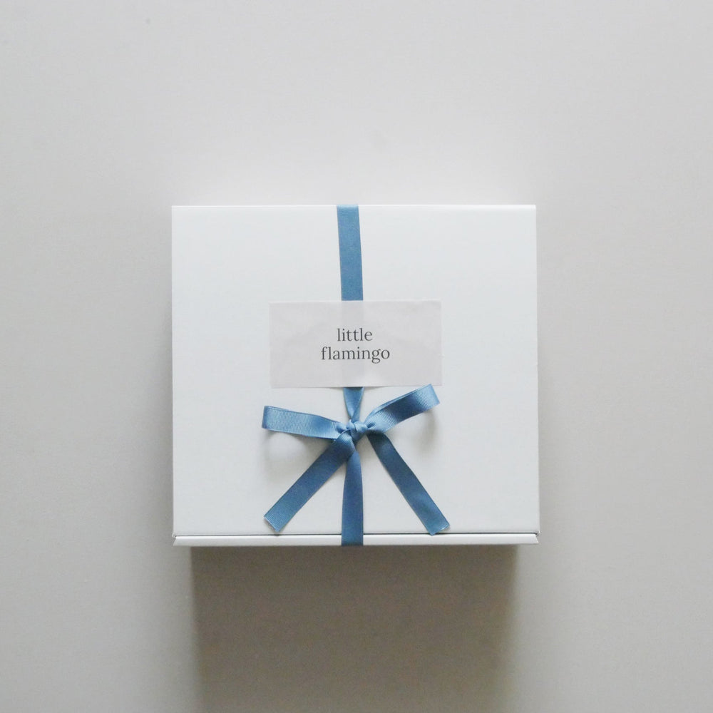 
            
                ギャラリービューアーに画像を読み込み、Gift Wrapping / Blue Ribbonとします
            
        